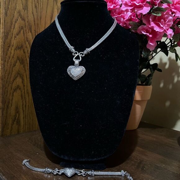 LIA SOPHIA LOVE DUST HEART BRACELET AND NECKLACE SET CUT CRYSTALS - Picture 1 of 4